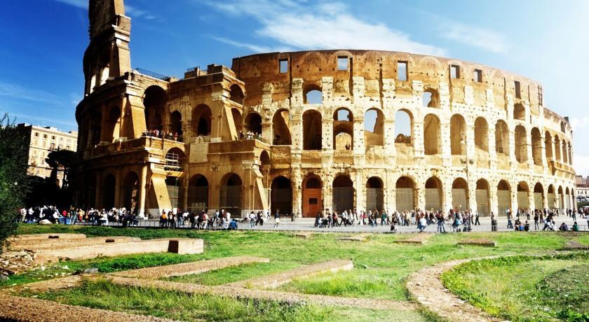 Colosseo Studio Suite Рим Экстерьер фото